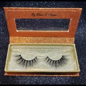 Meet your Posher, Blanca